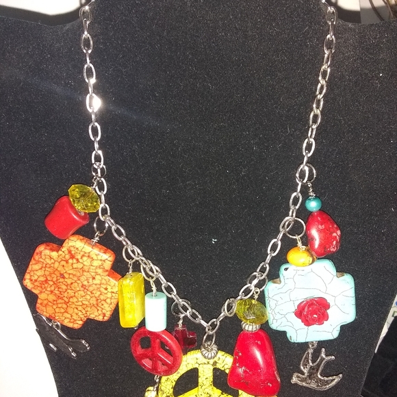 🤗💗COLORFUL!/ YELLOW PEACE NECKLACE 💗🤗 - Picture 6 of 8